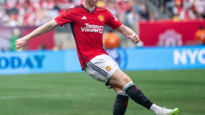 West Ham United Revives Talks to Sign Scott McTominay: A Game-Changing Move"