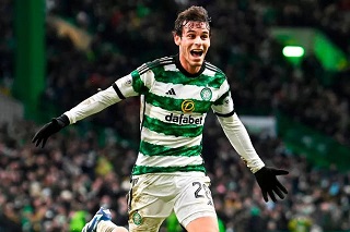 Portuguese Midfielder Paulo Bernardo Nears Move to Celtic: Contract Details Revealed"